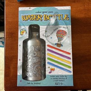 Color your own water bottle